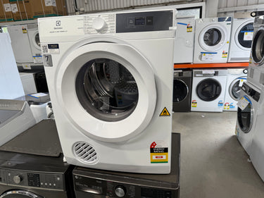 Transportation damaged Electrolux EDV705H3WC 7kg vented tumble dryer - Second Hand Appliances Geebung